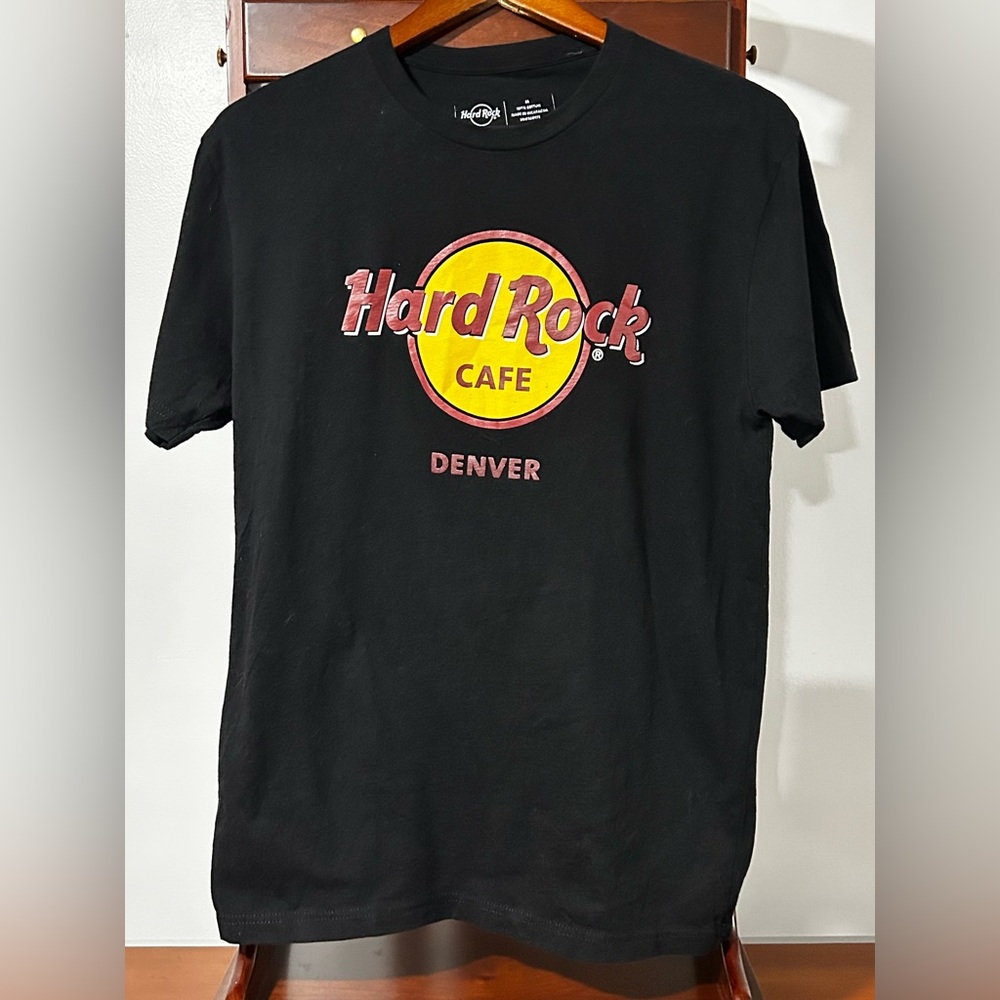 Hard Rock Cafe Men’s Unisex Medium Black Short Sleeve Tee Shirt Red Yellow Logo